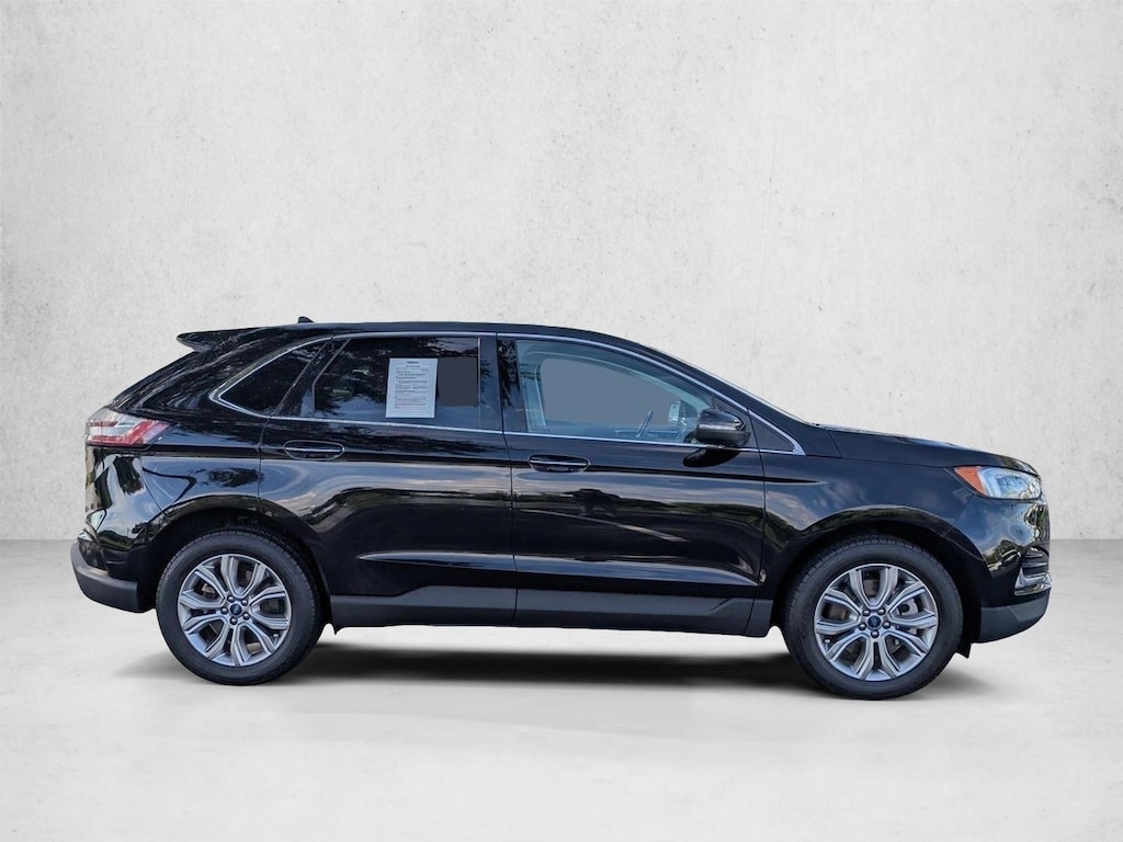 Used 2022 Ford Edge Titanium SUV