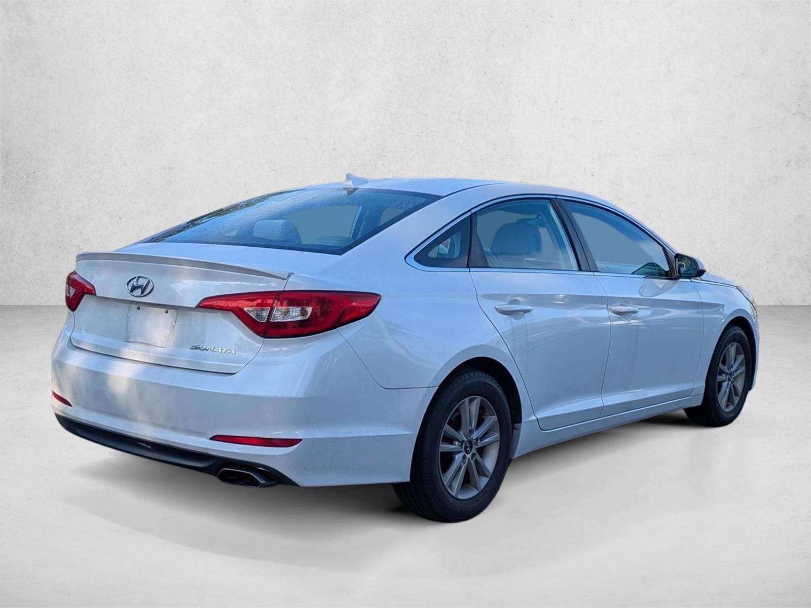 Used 2017 Hyundai Sonata Base with VIN 5NPE24AF6HH516131 for sale in Sanford, FL