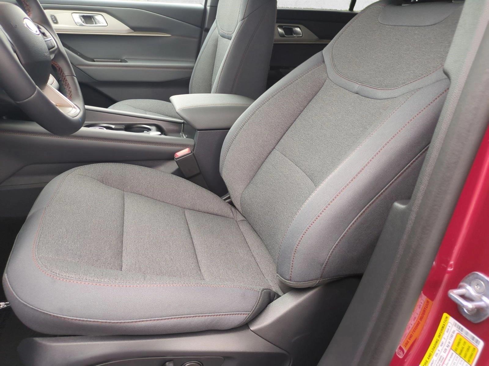 New 2027 Ford Explorer Active w/200A Pkg SUV
