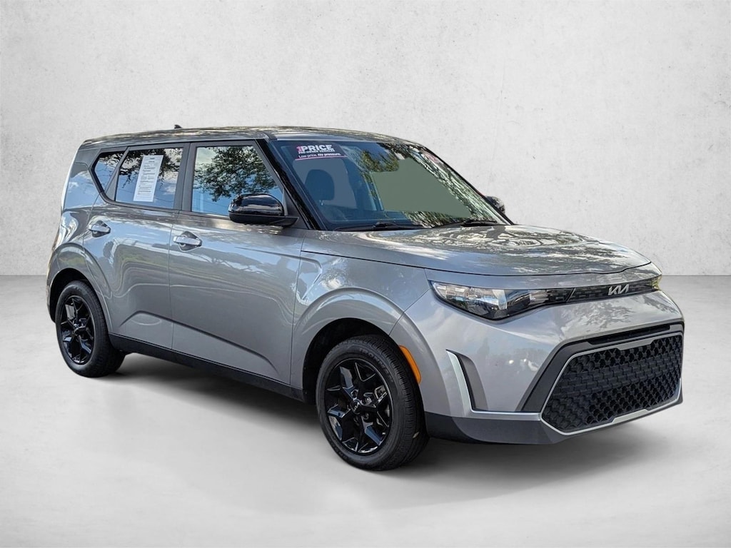 Used 2024 Kia Soul LX Hatchback