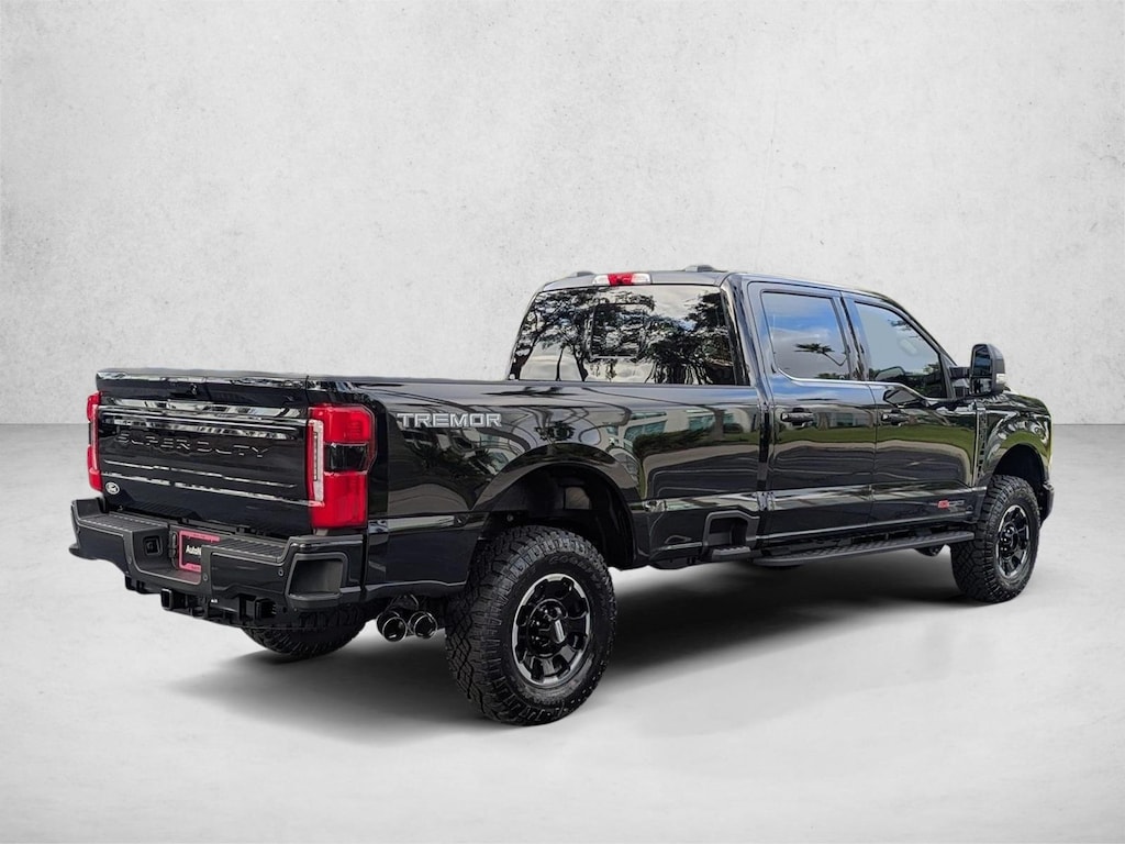 New 2027 Ford F-350 Platinum Truck Crew Cab