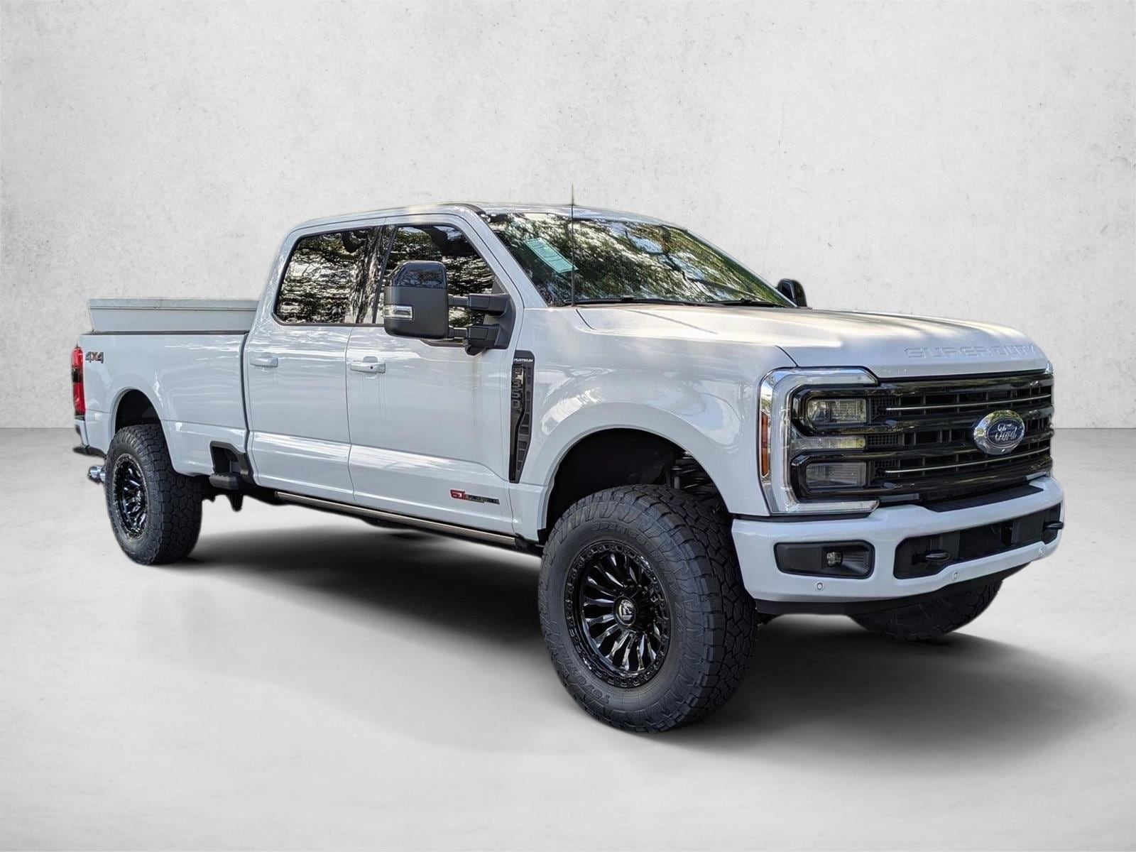 2026 Ford F-350 Super Duty Platinum - Photo 6