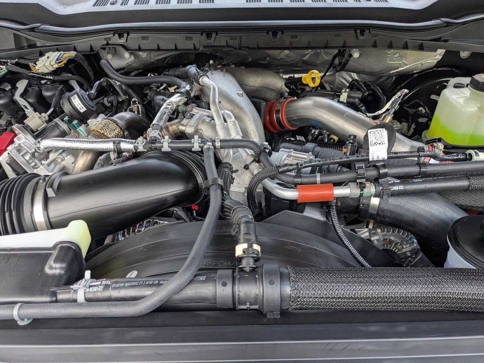 2026 Ford F-250 Super Duty Platinum - Photo 15