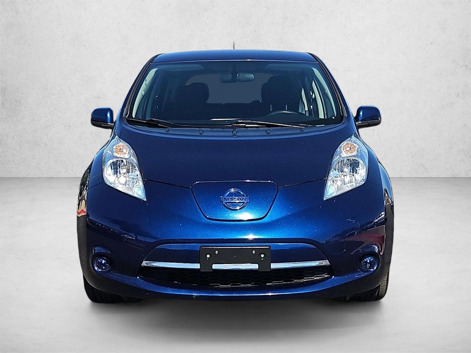 Used 2017 Nissan LEAF SV with VIN 1N4BZ0CP2HC305510 for sale in Scottsdale, AZ