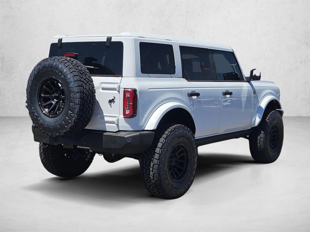 New 2026 Ford Bronco Outer Banks SUV
