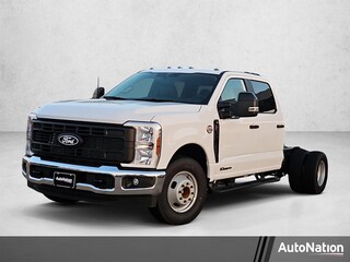 2027 Ford F-350 Chassis XL Truck Crew Cab