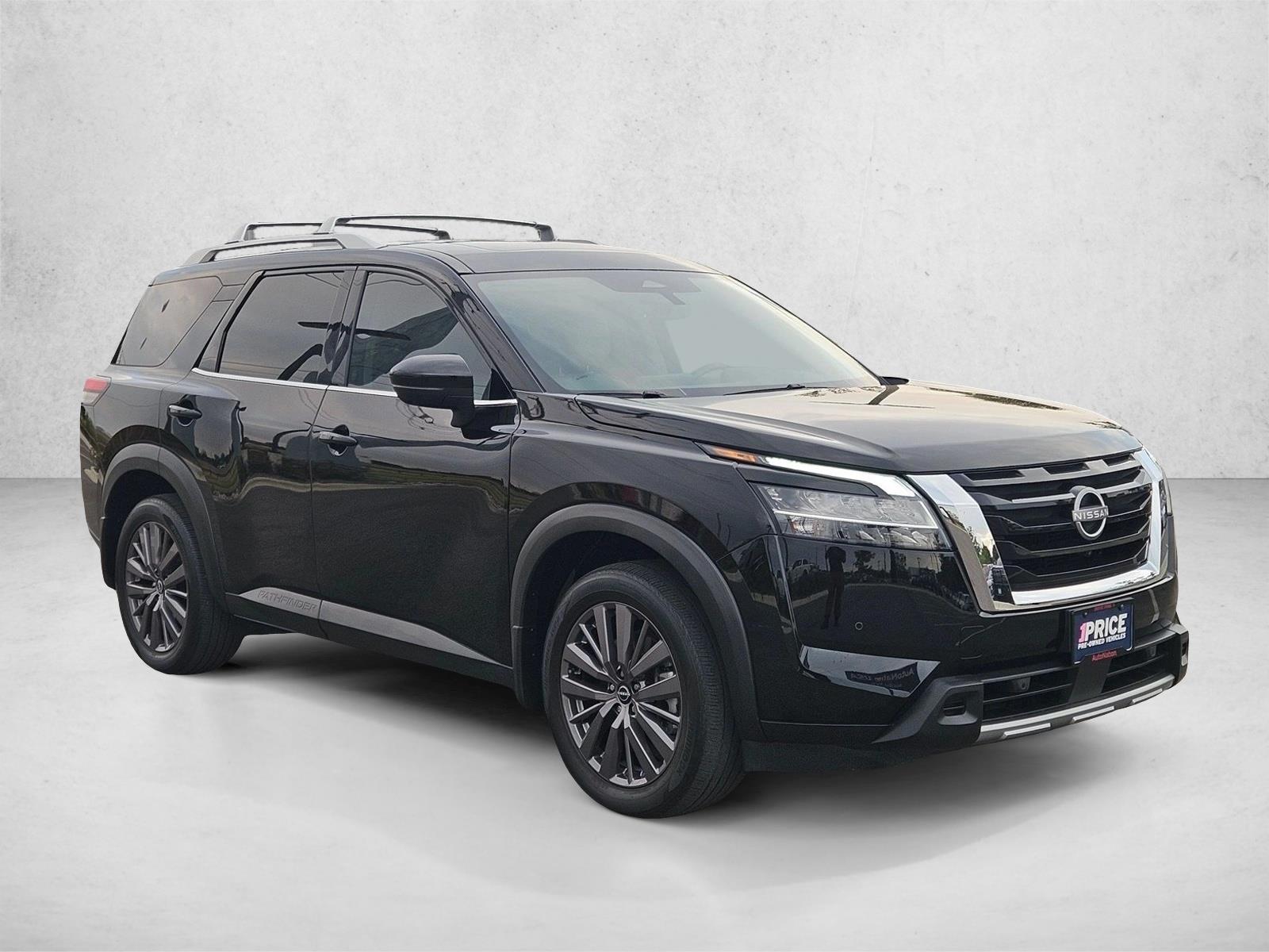 Used 2024 Nissan Pathfinder SL SUV