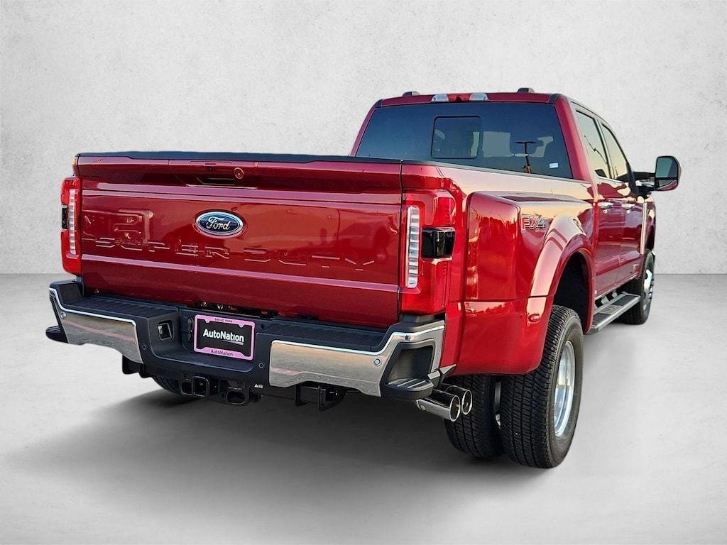 New 2026 Ford F-350 LARIAT Truck Crew Cab