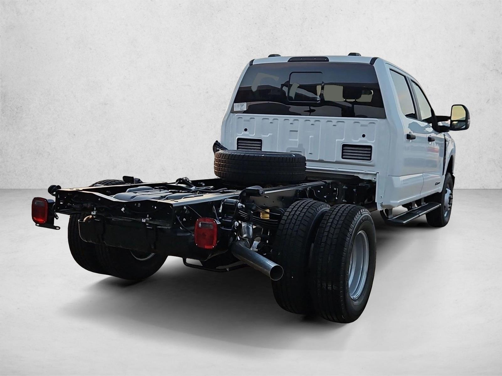 New 2027 Ford F-350 Chassis XL Truck Crew Cab