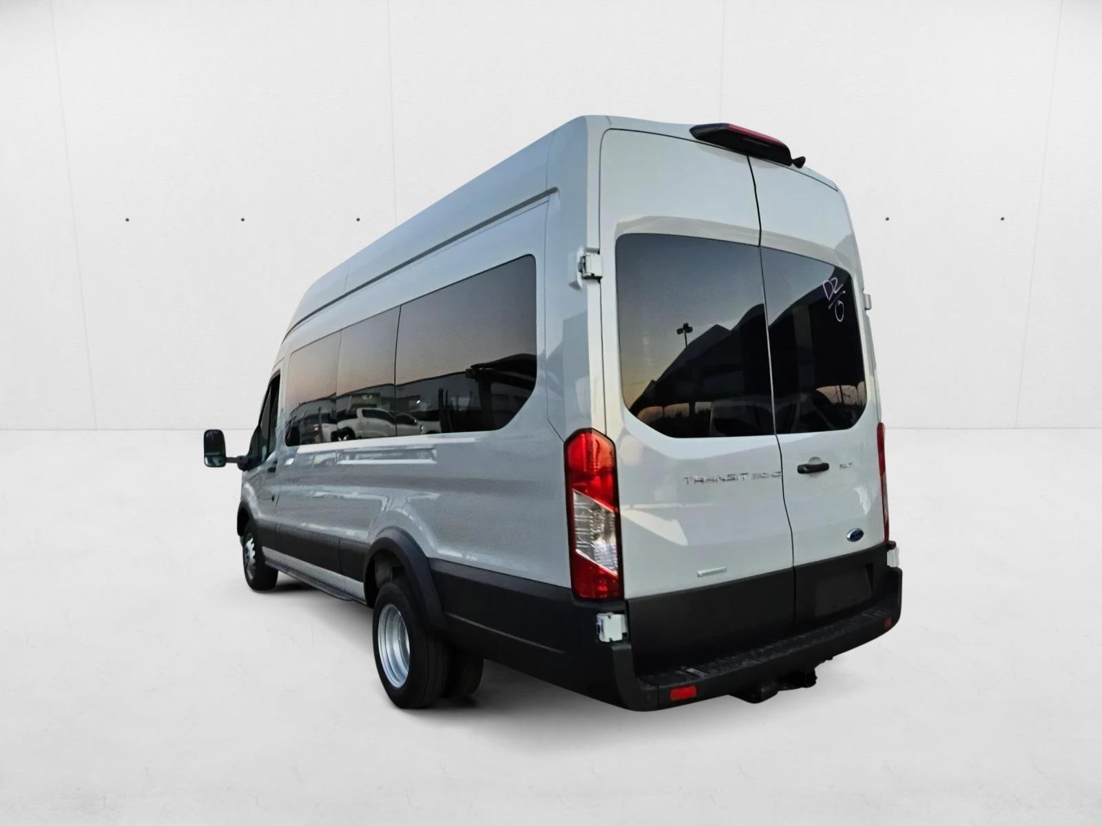 2025 Ford Transit Passenger Van XLT - Photo 10