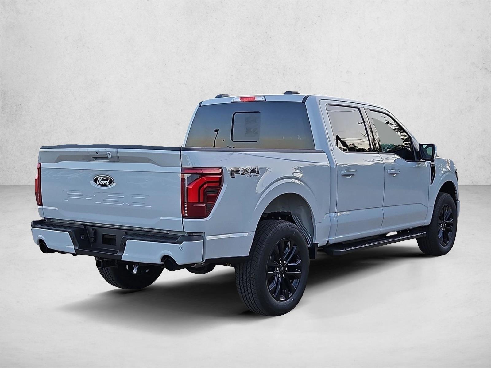 New 2026 Ford F-150 LARIAT Truck SuperCrew Cab
