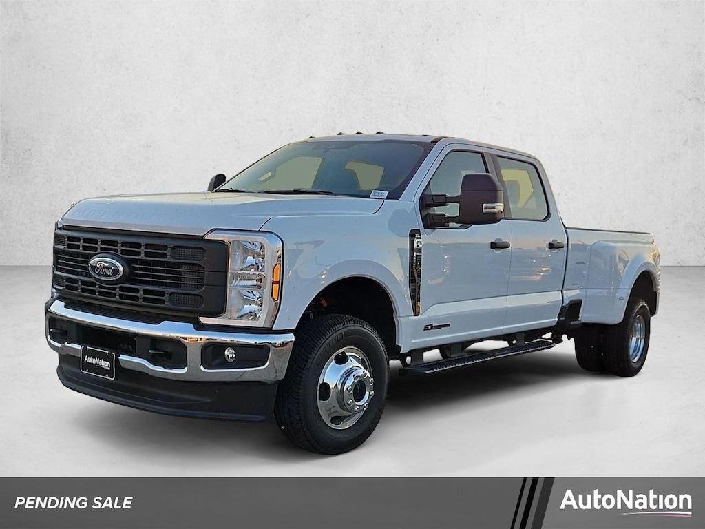New 2026 Ford F-350 XL Truck Crew Cab