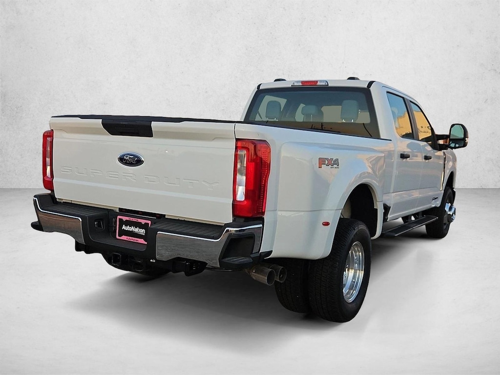 New 2026 Ford F-350 XL Truck Crew Cab