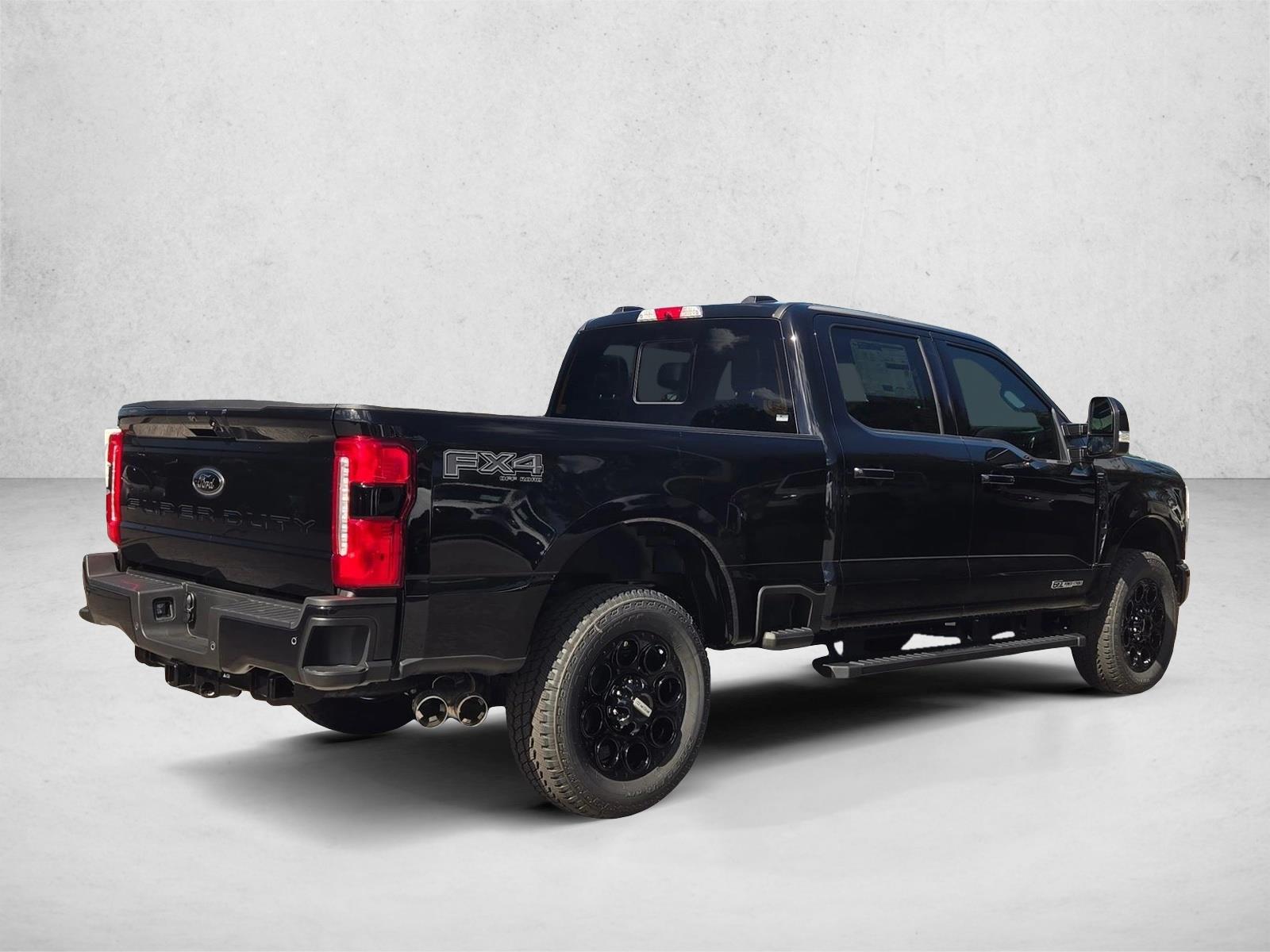 2026 Ford F-250 Super Duty Lariat - Photo 2
