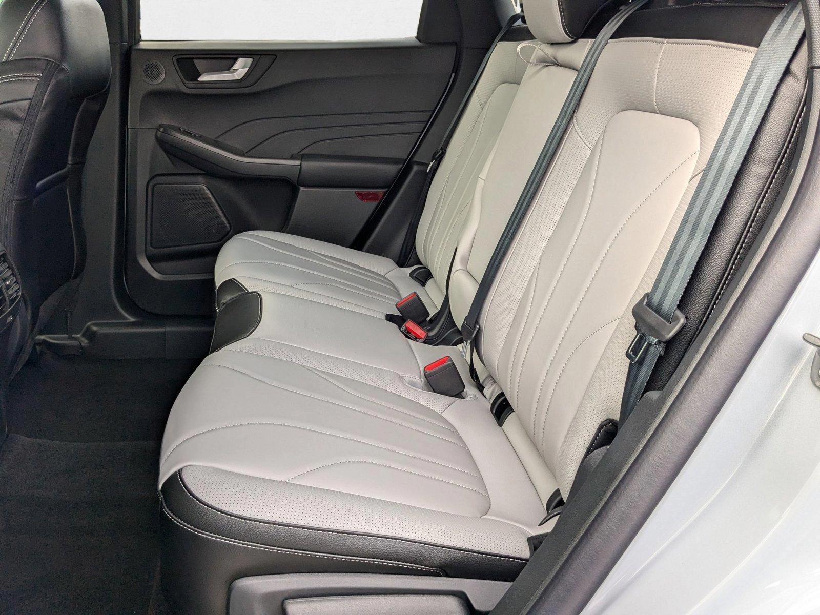 2025 Ford Escape Plug-in hybrid PHEV - Photo 16