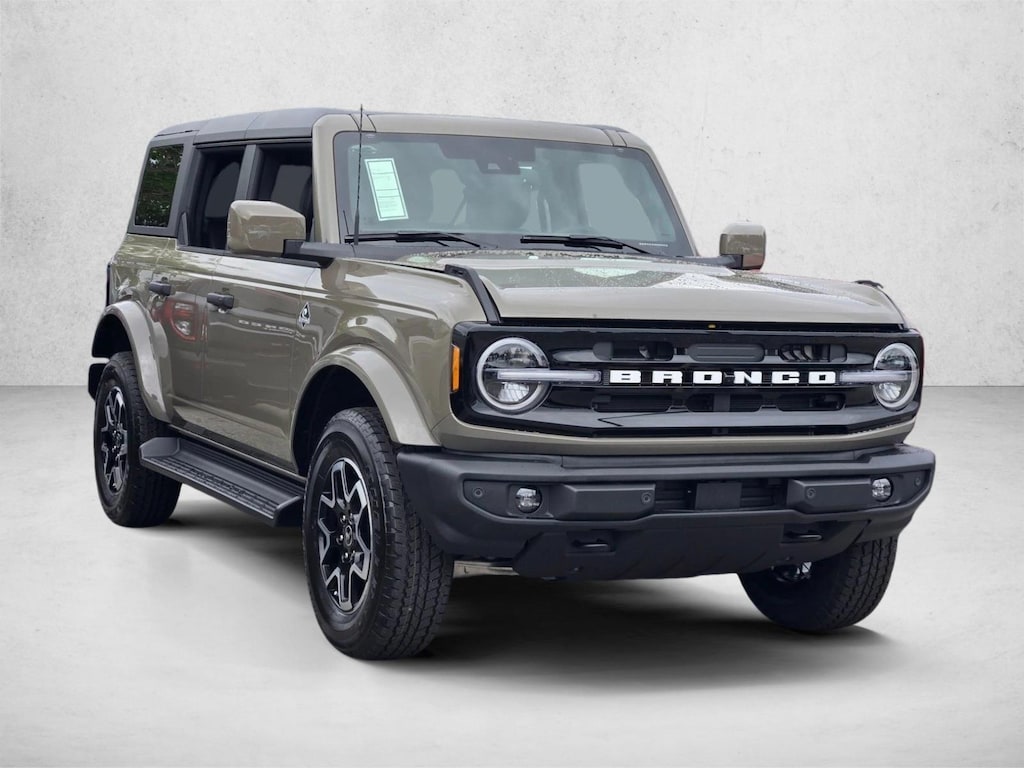 New 2026 Ford Bronco Outer Banks SUV