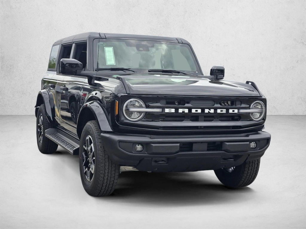 New 2026 Ford Bronco Outer Banks SUV