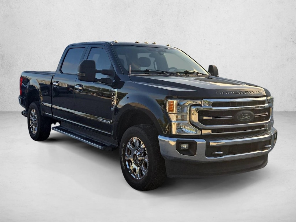 Used 2022 Ford F-250 LARIAT Truck Crew Cab