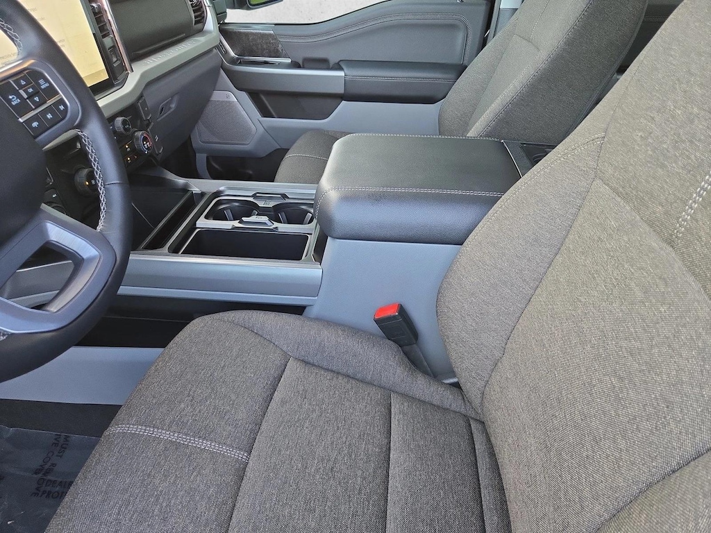 New 2027 Ford F-250 XLT Truck Crew Cab