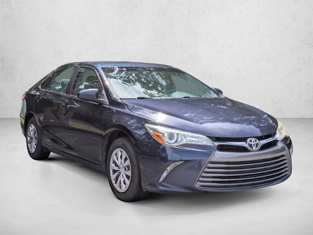 Used 2017 Toyota Camry LE 4dr Car