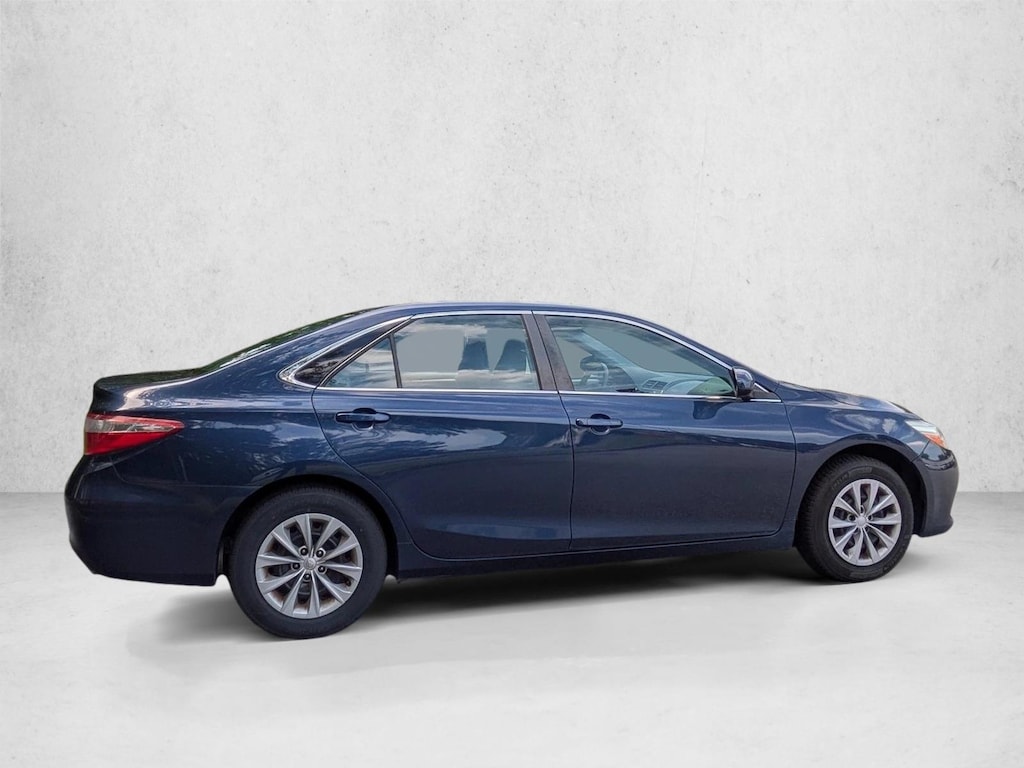 Used 2017 Toyota Camry LE 4dr Car