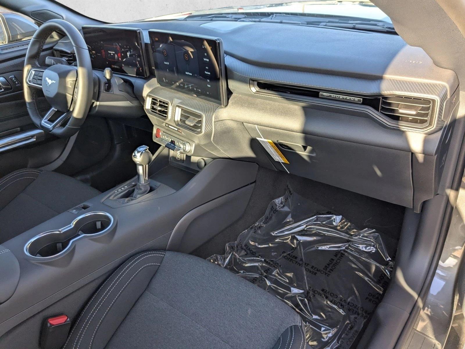 2026 Ford Mustang EcoBoost Fastback - Photo 14