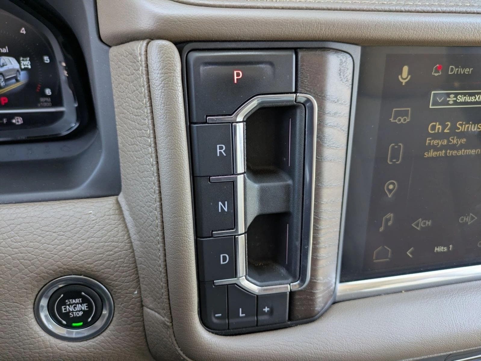 2023 GMC Yukon XL Denali - Photo 12