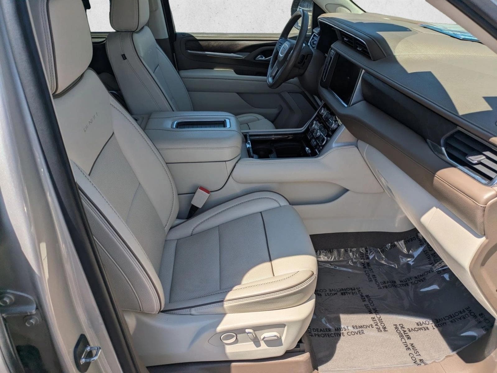 2023 GMC Yukon XL Denali - Photo 20
