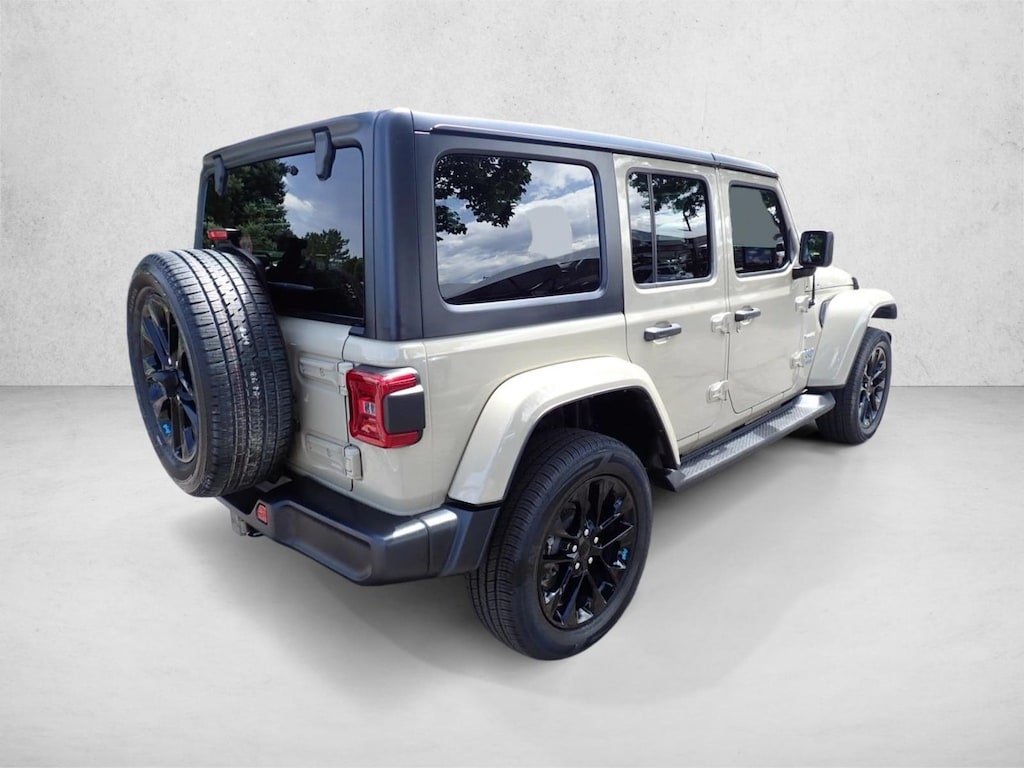 Used 2022 Jeep Wrangler Unlimited 4xe Sahara SUV