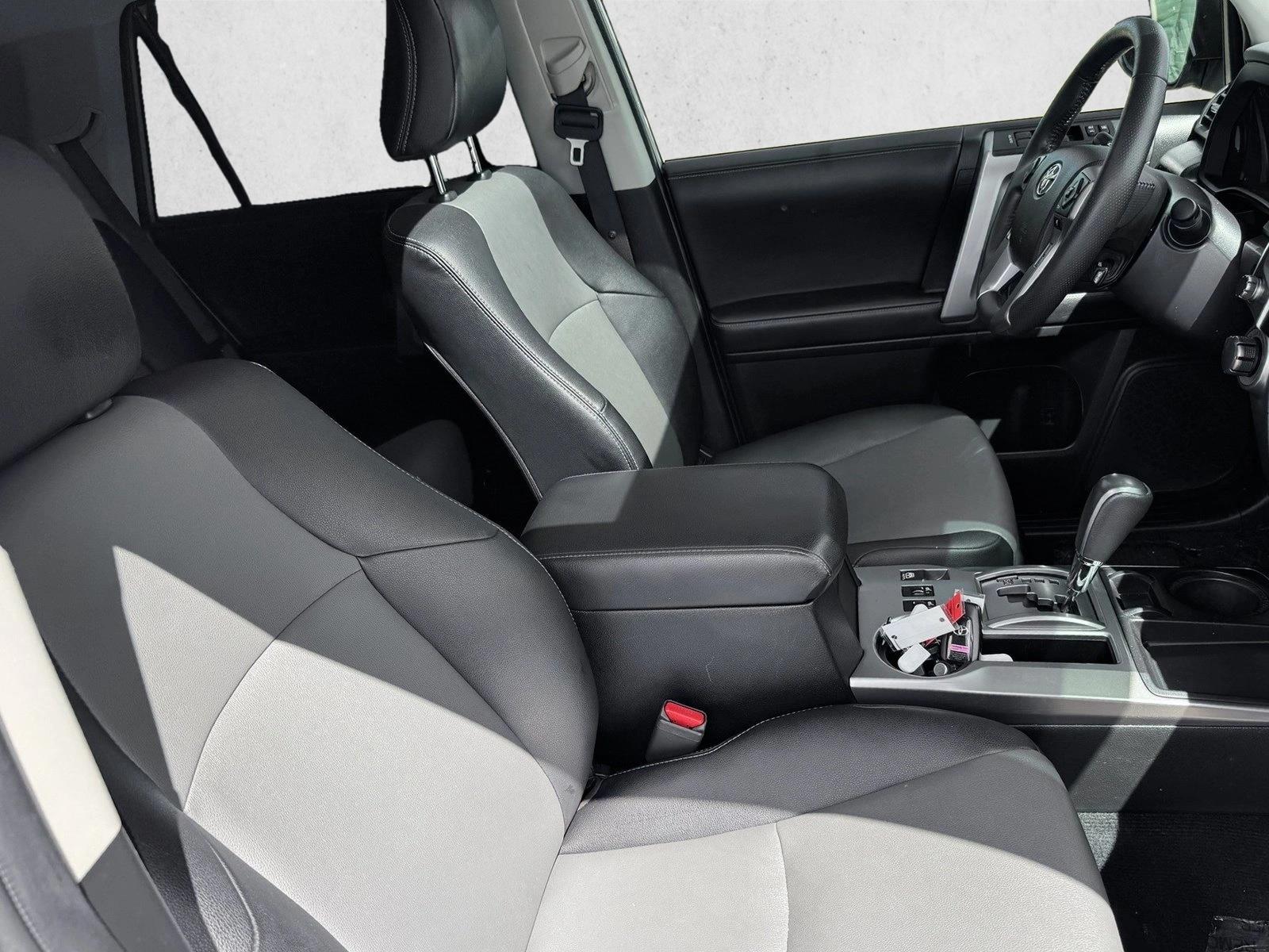 2022 Toyota 4Runner SR5 Premium - Photo 20