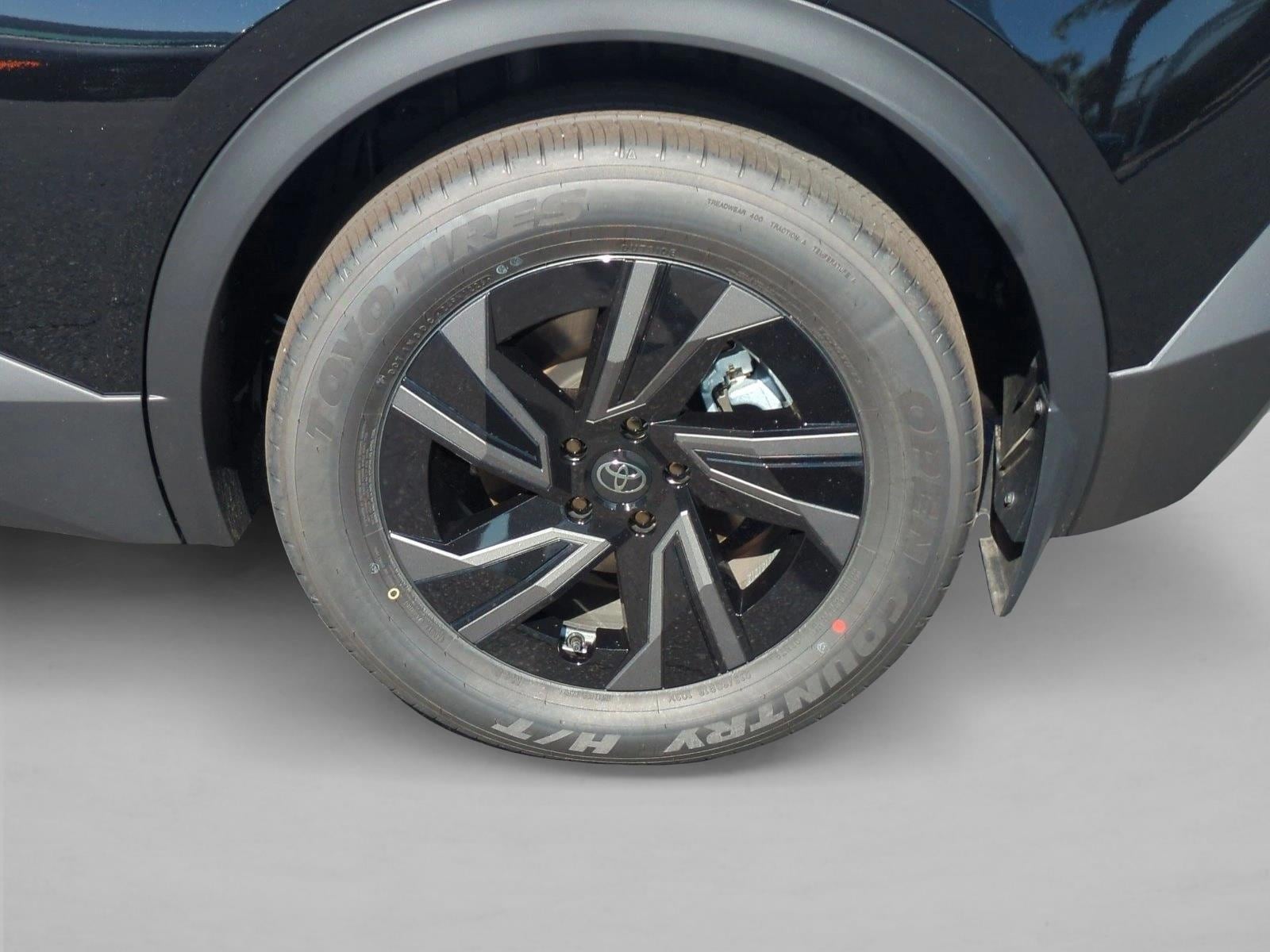 2026 Toyota C-HR SE - Photo 9