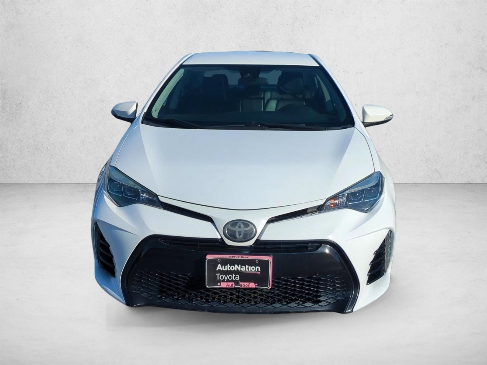 Used 2018 Toyota Corolla SE with VIN 5YFBURHE4JP777872 for sale in Buena Park, CA