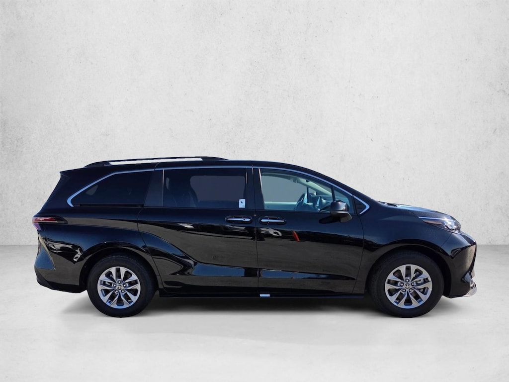 Certified 2026 Toyota Sienna XLE 8 Passenger Van Passenger Van