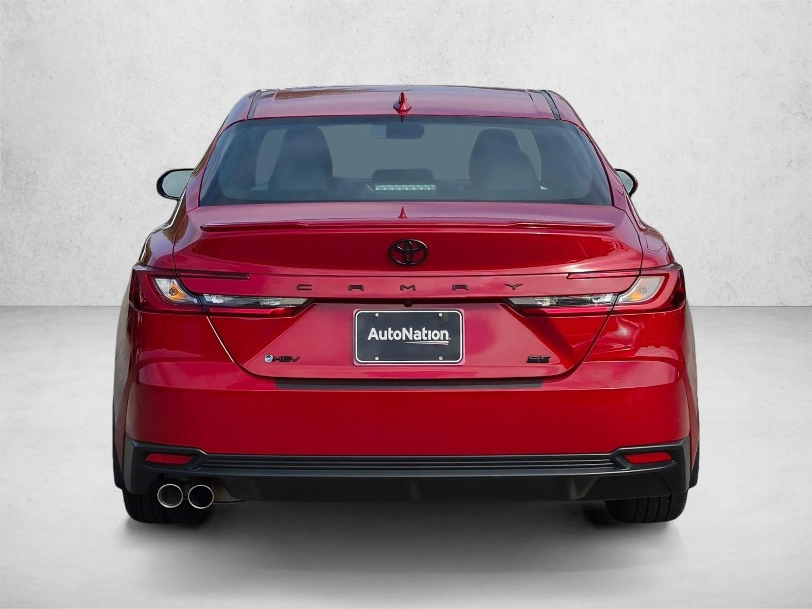 2025 Toyota Camry SE - Photo 7