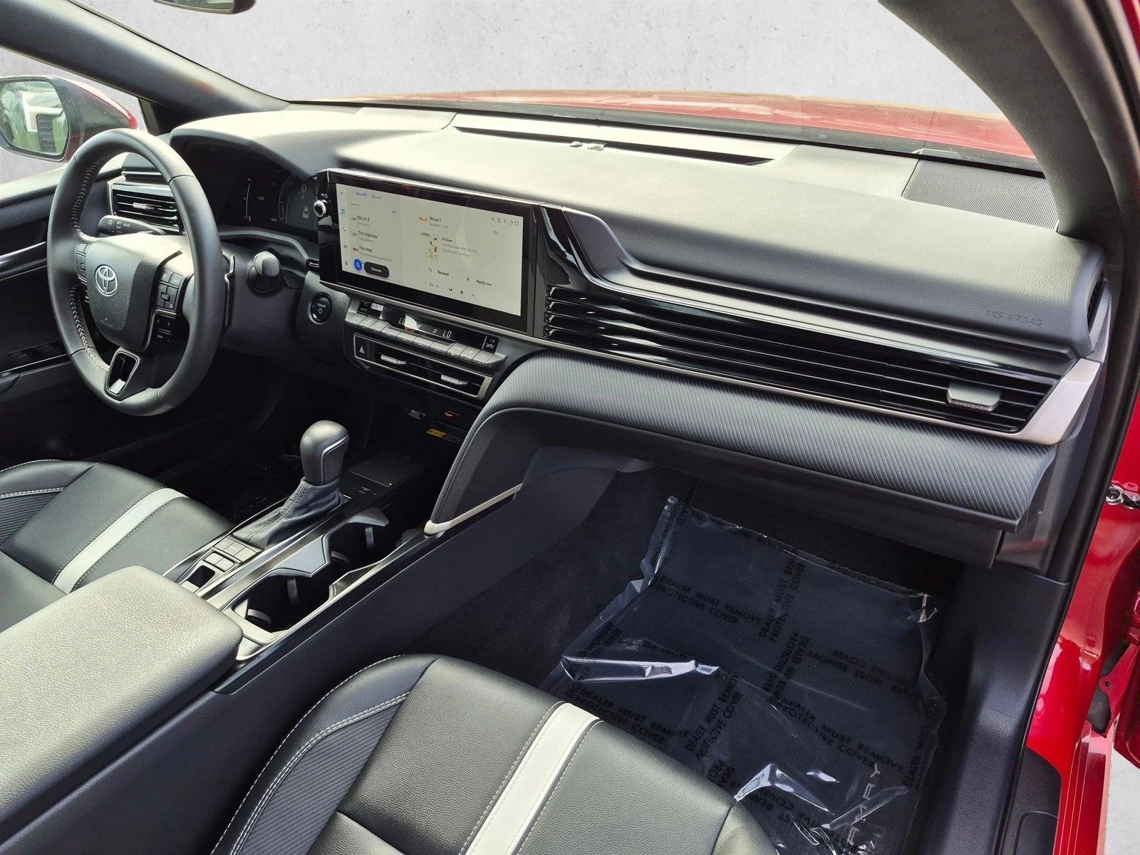 2025 Toyota Camry SE - Photo 21