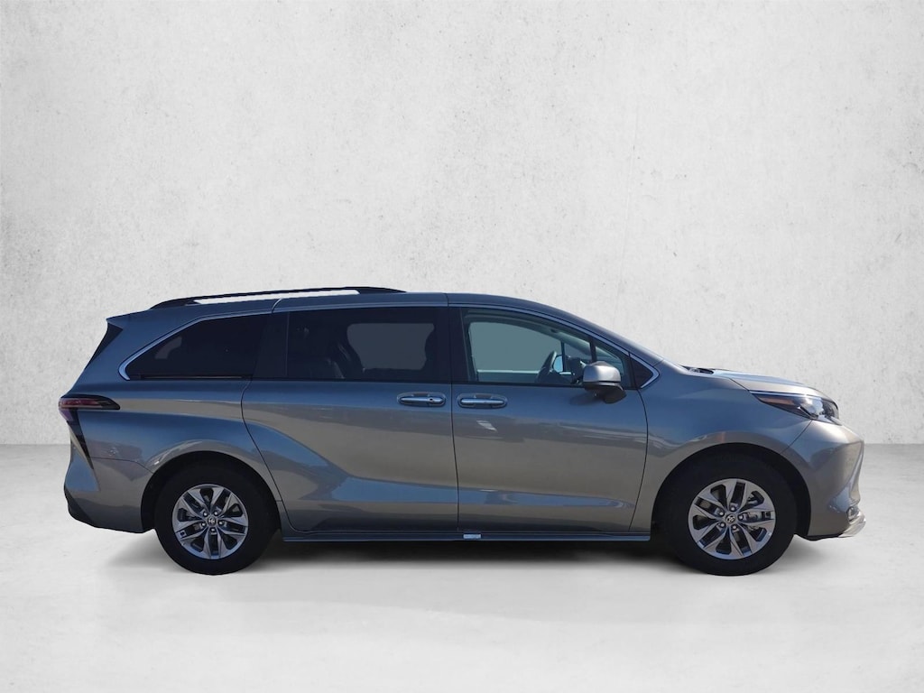 Certified 2026 Toyota Sienna XLE 8 Passenger Van Passenger Van