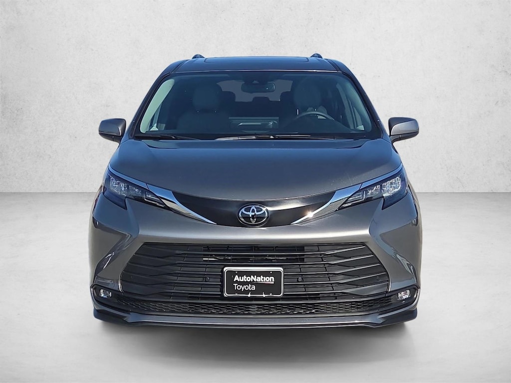 Certified 2026 Toyota Sienna XLE 8 Passenger Van Passenger Van