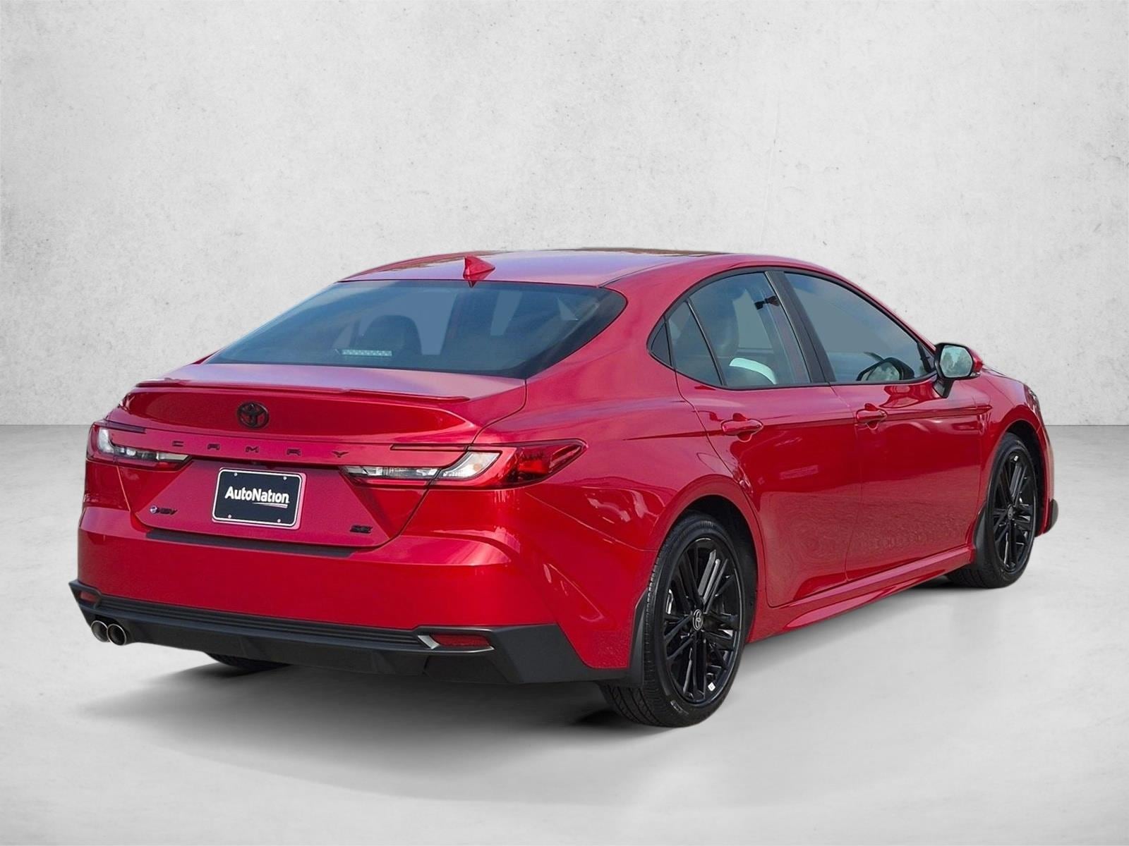 2025 Toyota Camry SE - Photo 5