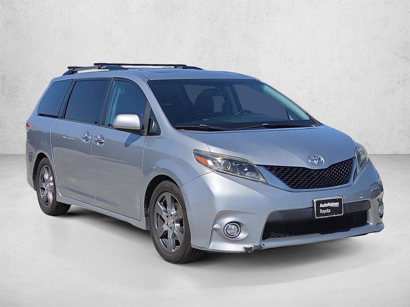 Used 2017 Toyota Sienna SE 8 Passenger Van