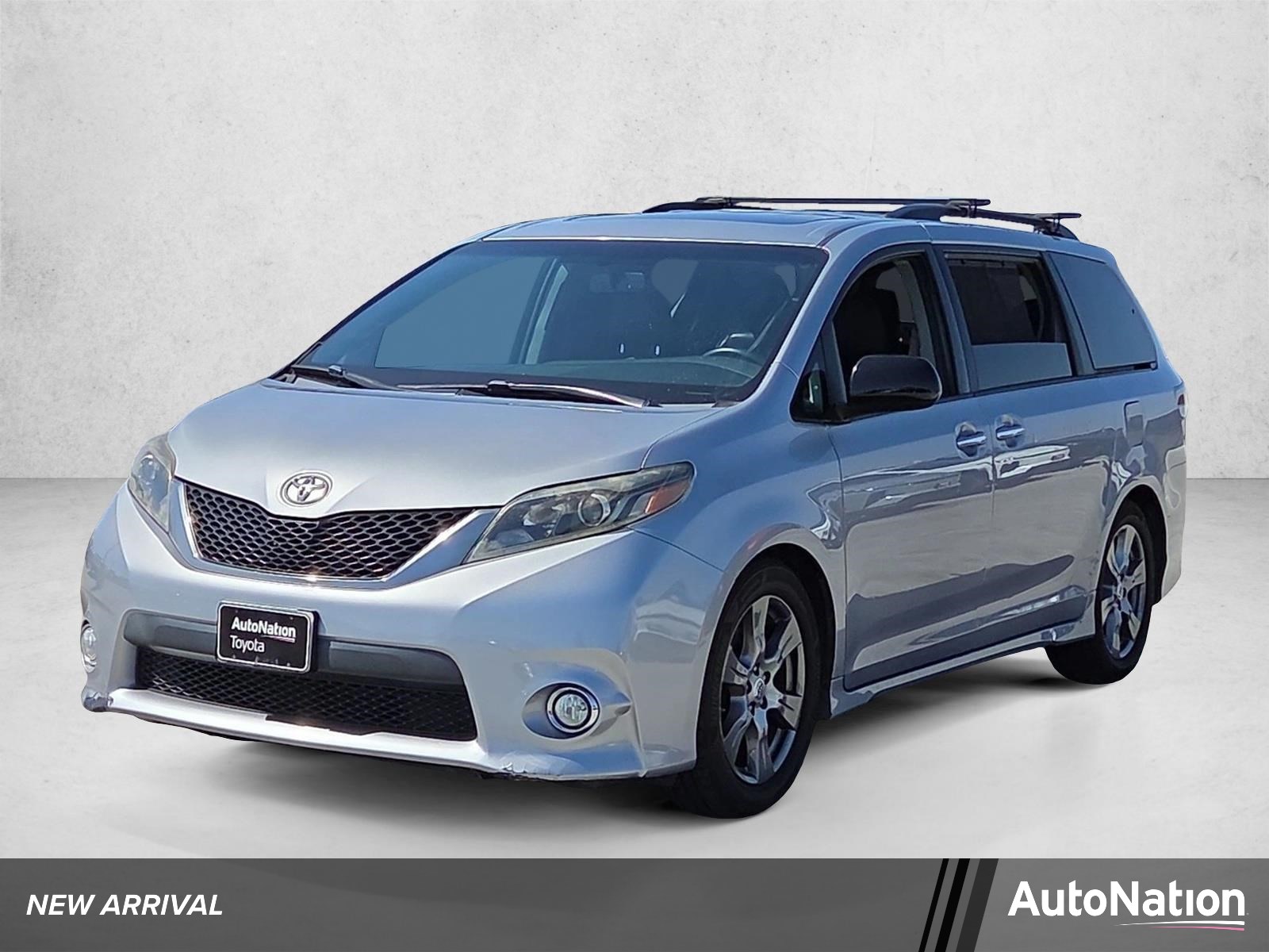 Used 2017 Toyota Sienna SE 8 Passenger Van