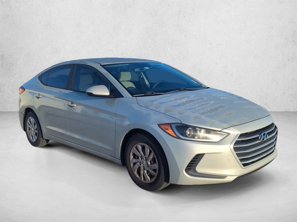 Used 2017 Hyundai Elantra SE Sedan