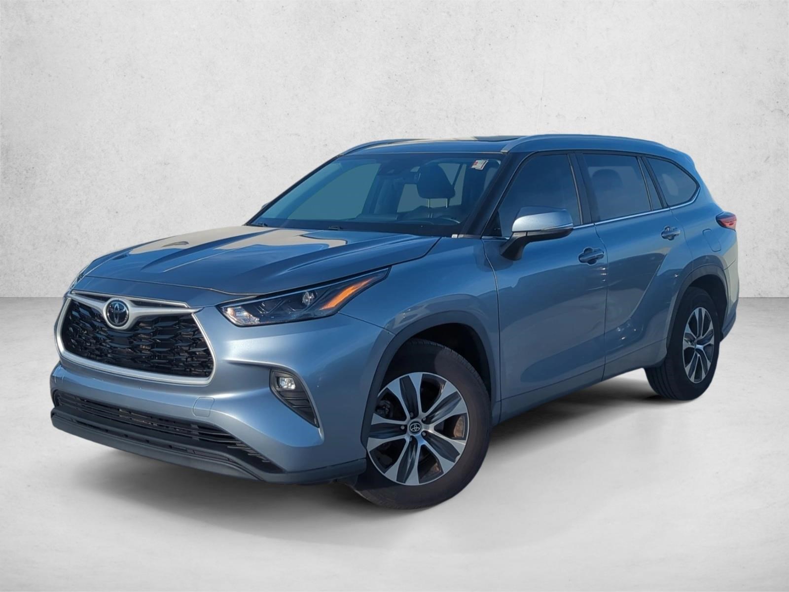 Used 2023 Toyota Highlander XLE SUV