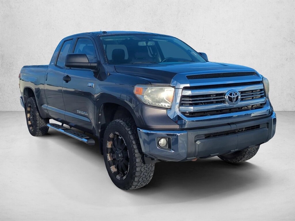 Used 2017 Toyota Tundra SR5 5.7L V8 w/FFV Truck Double Cab