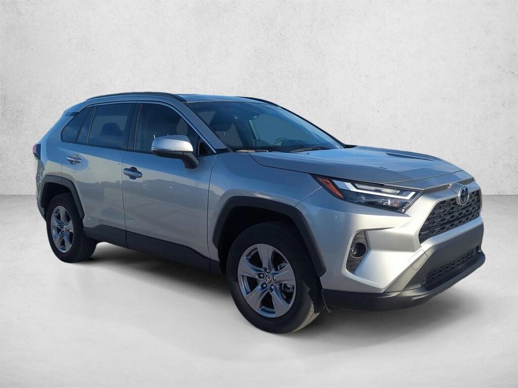 Used 2025 Toyota RAV4 Hybrid XLE SUV