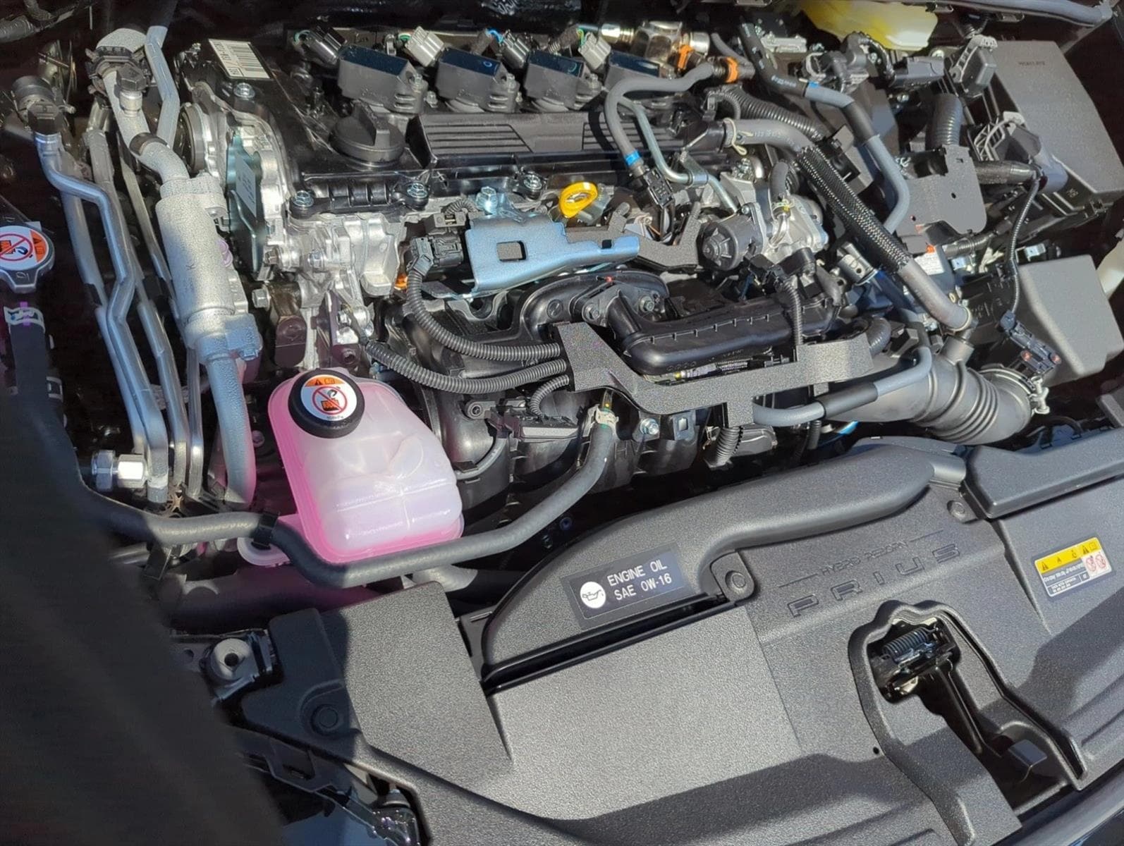 2025 Toyota Prius XSE Premium - Photo 17