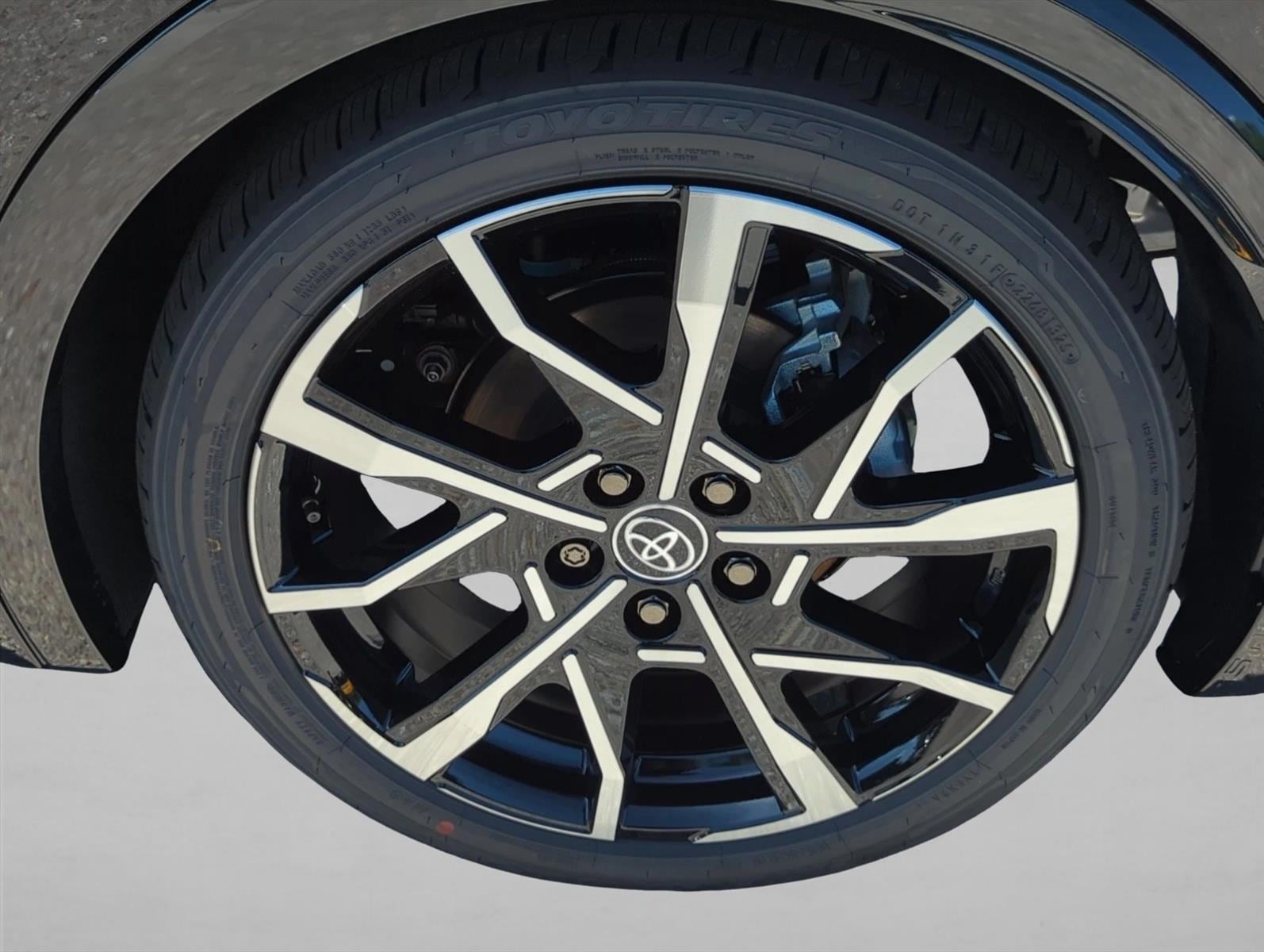 2025 Toyota Prius XSE Premium - Photo 10