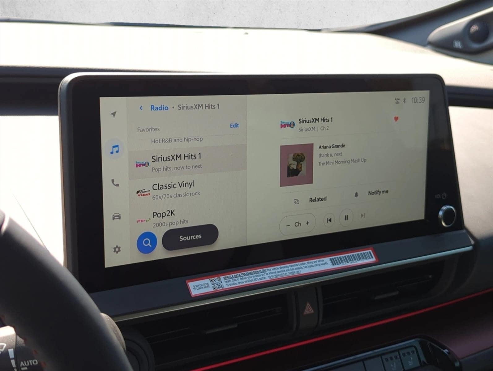 2025 Toyota Prius XSE Premium - Photo 12