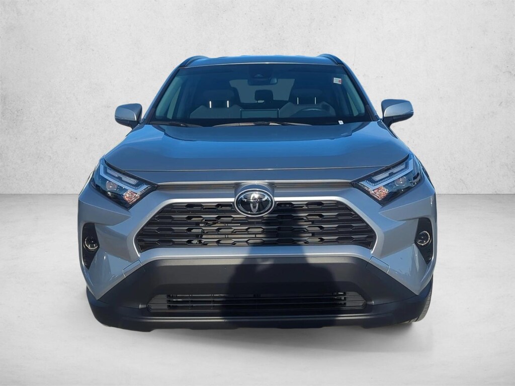 Used 2025 Toyota RAV4 Hybrid XLE SUV