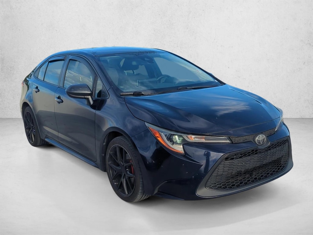 Used 2020 Toyota Corolla LE Sedan