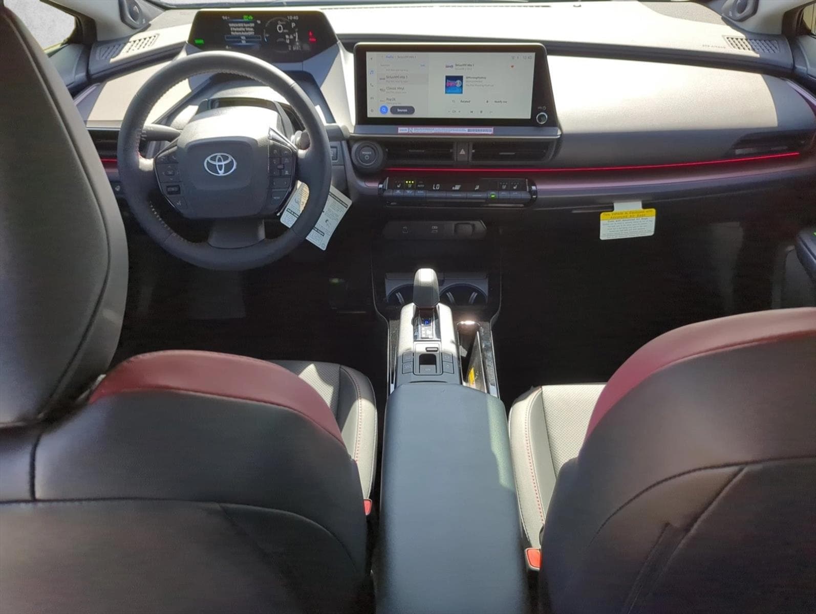 2025 Toyota Prius XSE Premium - Photo 15